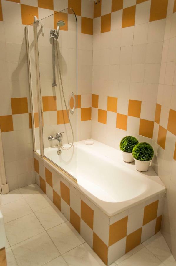 For You Rentals Centro De Madrid Apartment Temporal Lm7 Luaran gambar